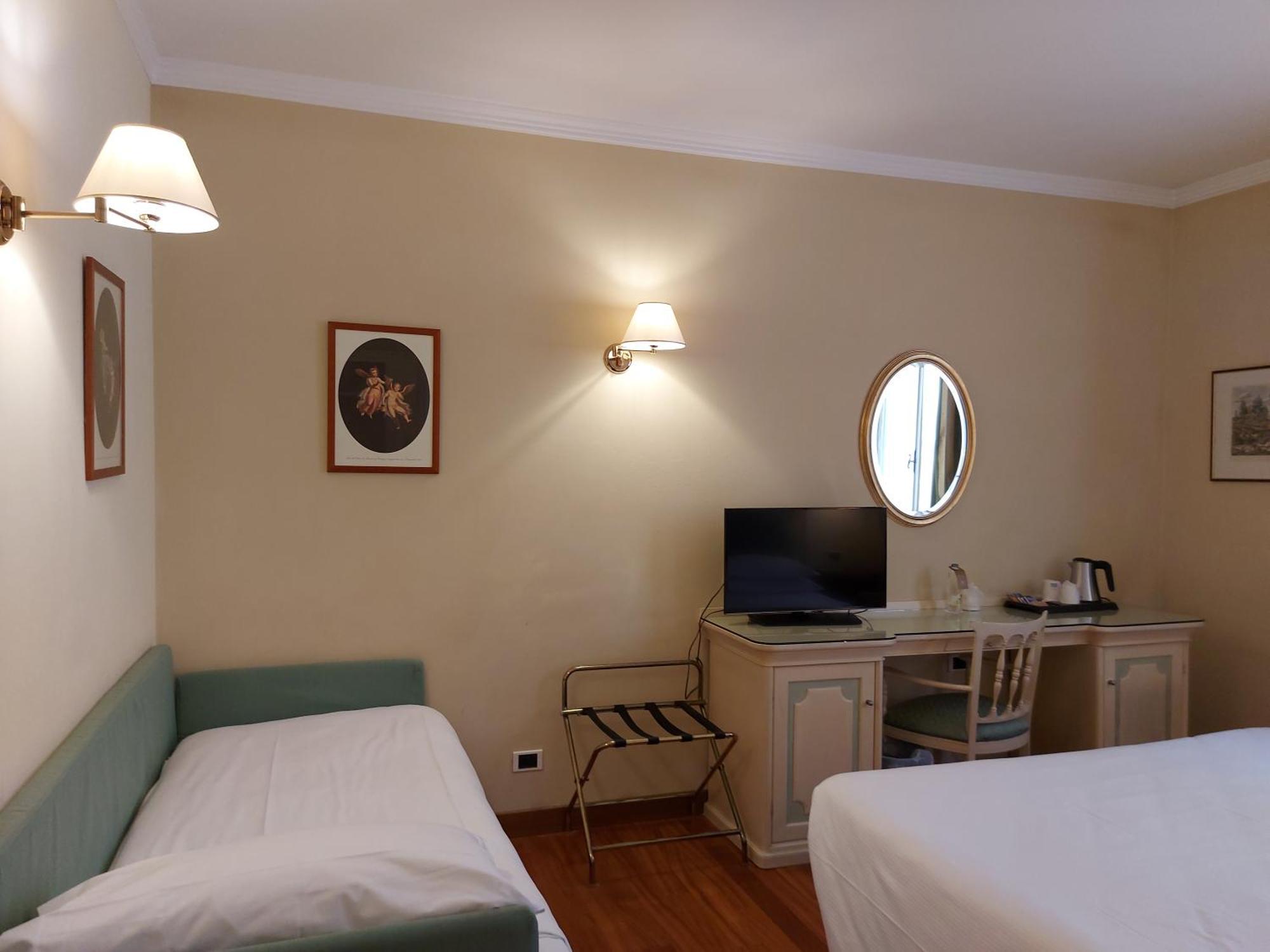 Phi Canalgrande Hotel 4*